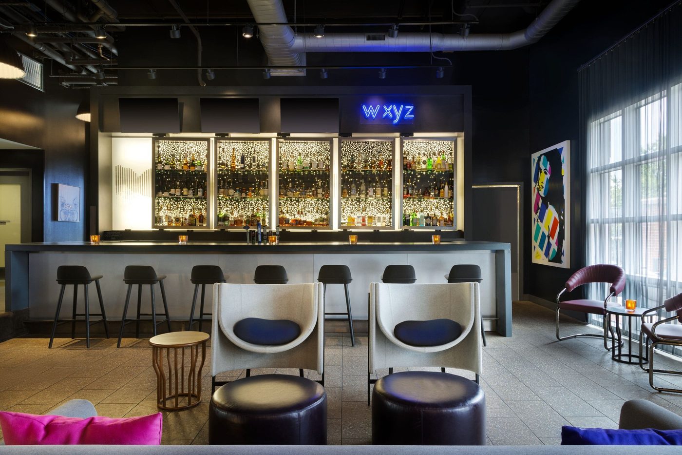 W XYZ Bar